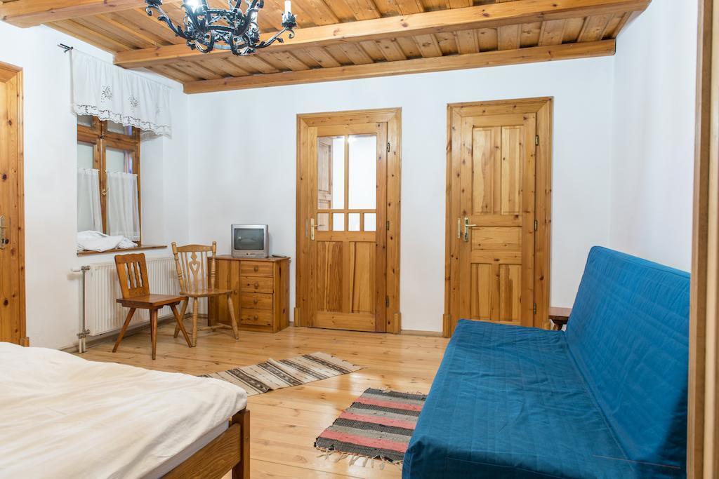Racz Fogado Hotel Kisoroszi Bagian luar foto