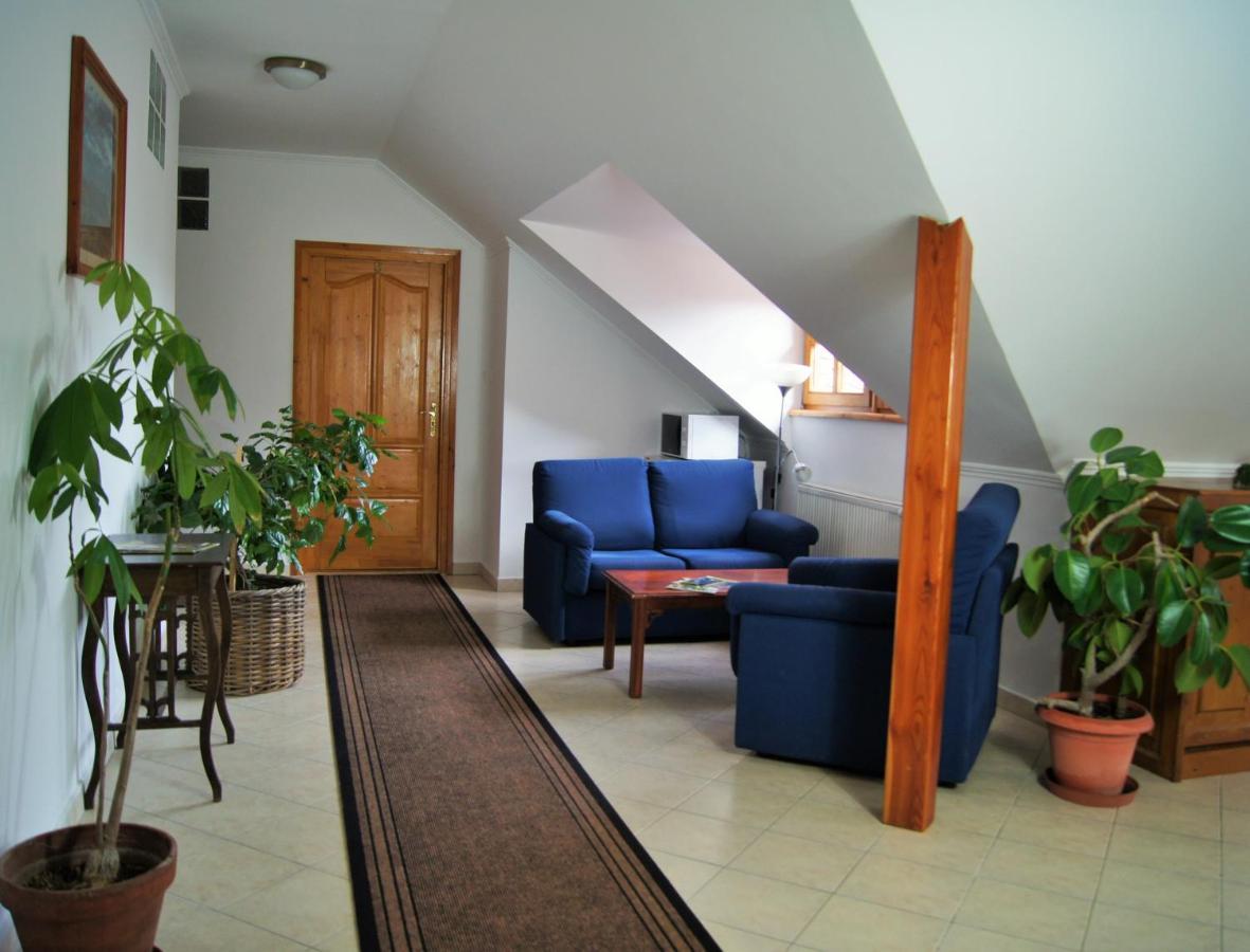 Racz Fogado Hotel Kisoroszi Bagian luar foto
