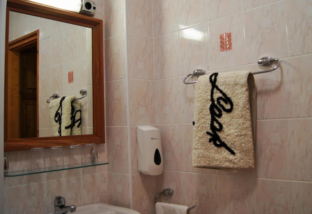 Racz Fogado Hotel Kisoroszi Bagian luar foto