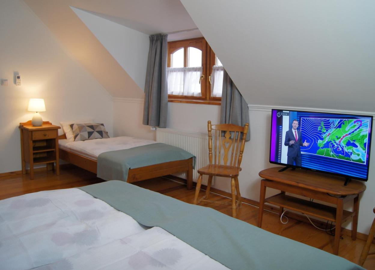Racz Fogado Hotel Kisoroszi Bagian luar foto