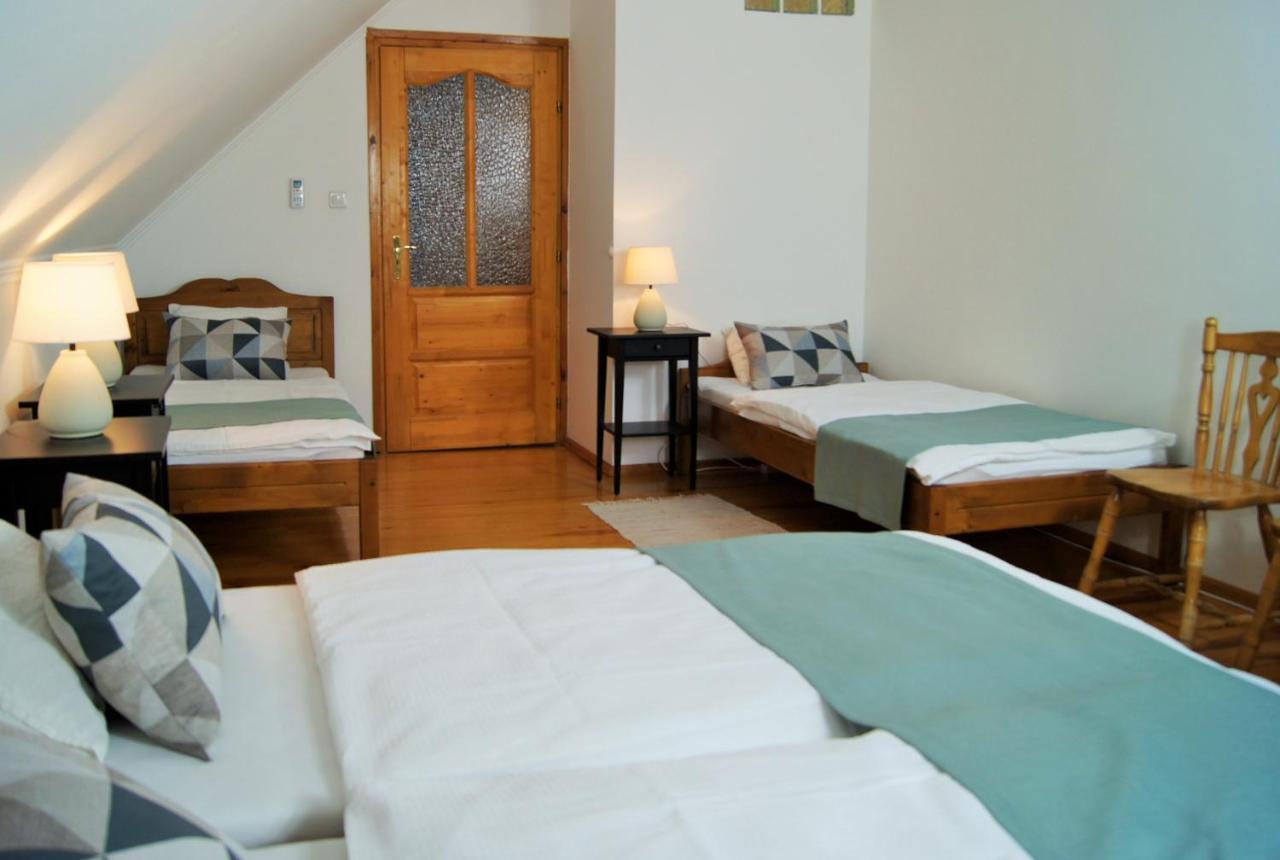 Racz Fogado Hotel Kisoroszi Bagian luar foto
